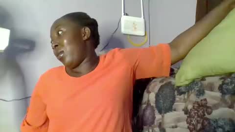 Noreen Kennth and Emilly online show from April 8, 7:55 am