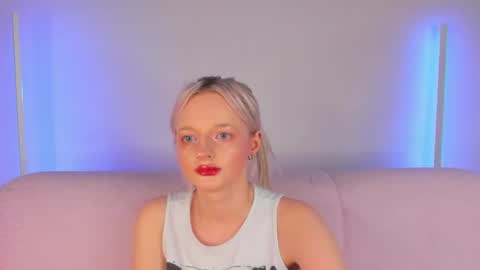 alessakiss online show from June 8, 2:45 am