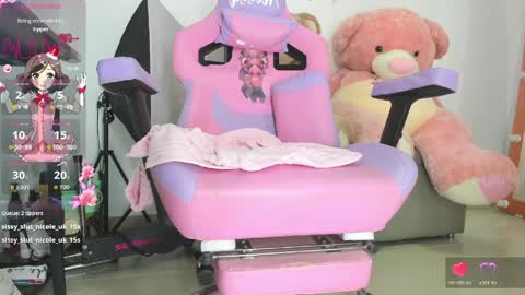 Alessa online show from March 26, 9:09 pm