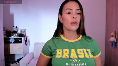 AlessandraMoreli Its my birthday online show from June 3, 6:13 pm