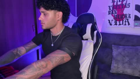 Alessandro Vanni online show from April 24, 2:24 am