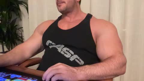 Alessandrobuilder online show from October 11, 11:08 pm