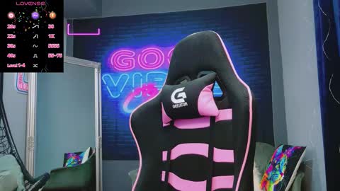 alessiacroft online show from September 29, 4:11 am