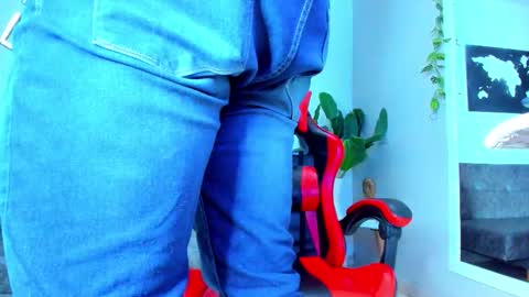 Aless Rose online show from March 11, 9:40 pm