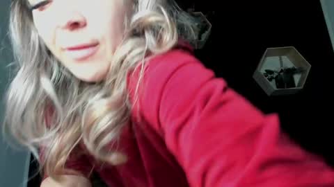 alesys69 online show from April 18, 9:59 pm