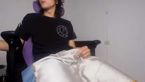 alex_connorr online show from June 9, 1:06 am