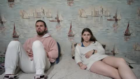 Alex and Sarah online show from October 13, 9:50 pm