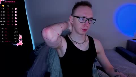 alex_silent online show from November 15, 9:22 am