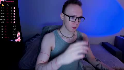 alex_silent online show from December 1, 11:52 am