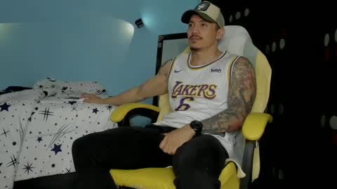 alex_sthorm online show from September 23, 3:11 am