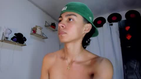 Alex online show from November 20, 3:20 pm