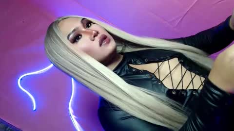 alexa_hansung online show from January 17, 5:33 pm