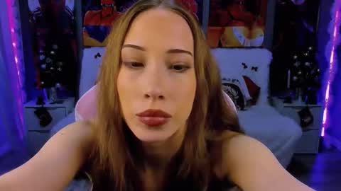 AlexaHarmon online show from December 16, 6:31 am