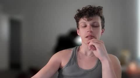 alexandaxel online show from June 3, 6:24 pm