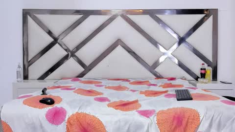 alexandmelyy online show from December 2, 1:42 pm