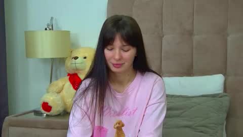 AlexandraBloom online show from February 16, 7:12 pm