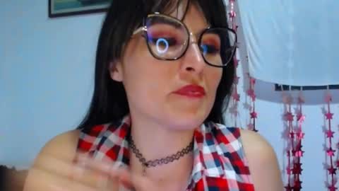 alexandrasaen online show from December 17, 1:01 am