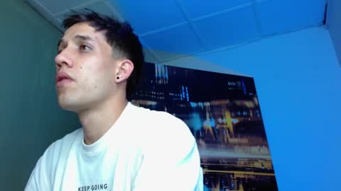 alexgiraldo__ online show from April 8, 2:58 am