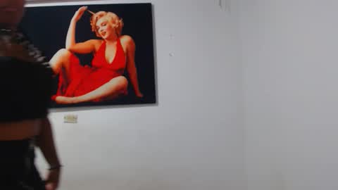 alexia_sinclaire24 online show from November 14, 11:39 pm