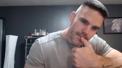 Alex online show from December 22, 2:40 am