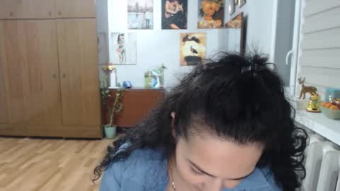 AlexisMillers online show from December 20, 11:12 pm