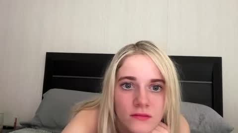 alexispaige06 online show from February 26, 6:22 pm