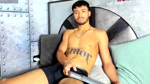alexisstonne online show from June 4, 1:55 am