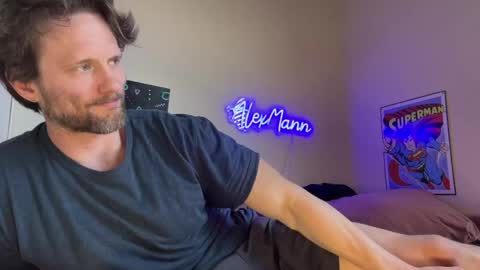 Alex Mann online show from May 9, 5:41 pm