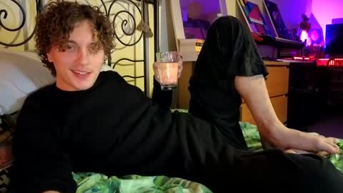 Alex online show from December 1, 7:27 pm