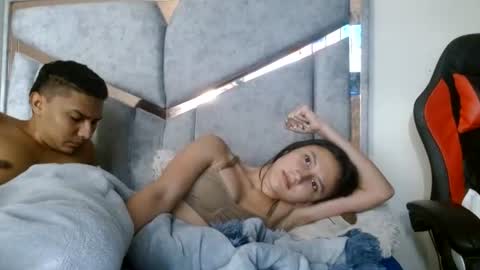 alex y luisa online show from July 4, 4:32 pm