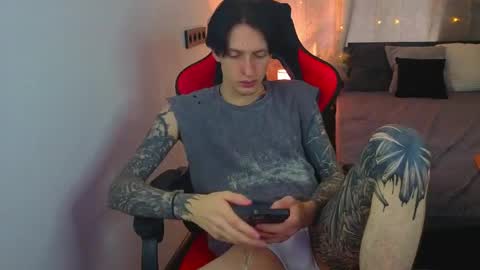 Alex online show from April 16, 8:14 am