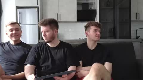 AlexDimaIgor online show from February 9, 9:13 am