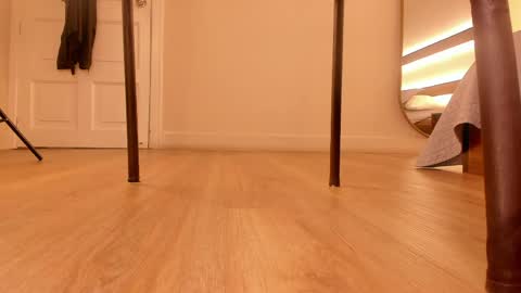 aleya_black online show from June 6, 7:03 am