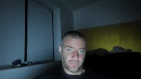 alfiesolomons87 online show from May 22, 7:53 pm
