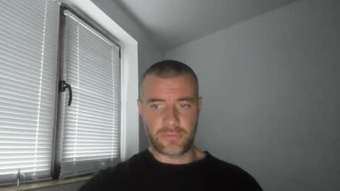 alfiesolomons87 online show from November 28, 1:18 pm