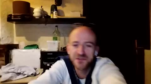 Edgarrrdd1021 online show from April 22, 5:25 am