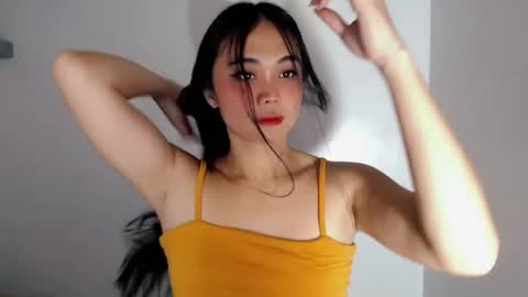 Call me Aliana online show from July 28, 1:47 am