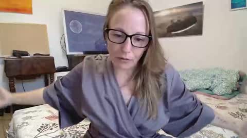 Alice online show from October 10, 4:13 pm