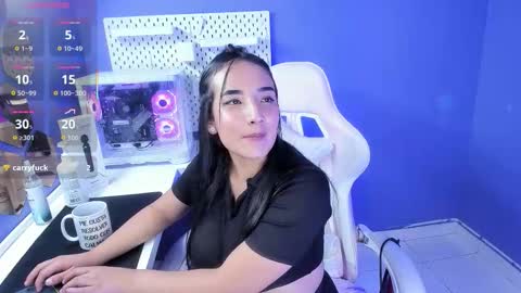 Snapshot of alice_26__ chatting on October 22, 11:06 pm alice_26__ online show from October 22, 11:06 pm