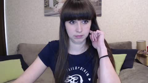 alice_59 online show from April 9, 11:38 am