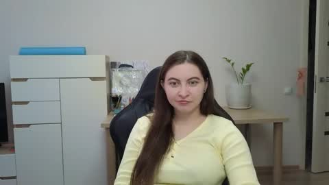 Alice online show from April 9, 8:42 am