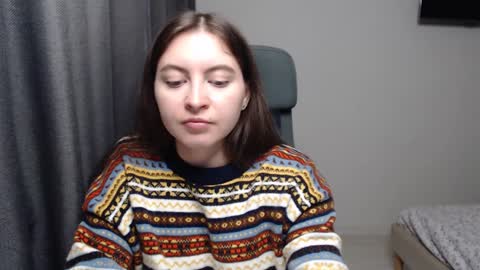 Snapshot of alice_________________________ chatting on February 7, 9:15 pm Alice online show from February 7, 9:15 pm