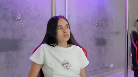 Alice Susan online show from June 3, 2:33 pm