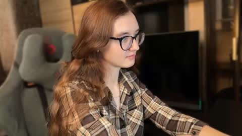 Hey Im Alice  online show from October 18, 9:24 am