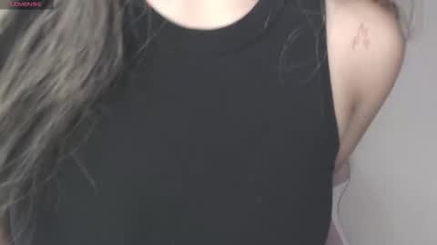 alice_cespedes online show from November 1, 11:59 pm