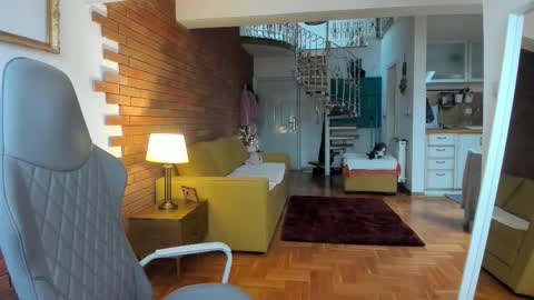 Hello im Alice online show from October 1, 7:07 am