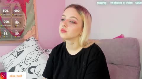 alice_halle online show from March 5, 4:13 am