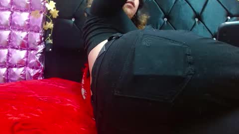 alice online show from October 11, 4:10 pm