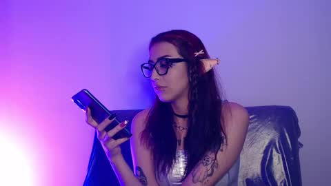      online show from January 18, 4:32 am