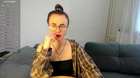 Alice online show from March 8, 5:33 am